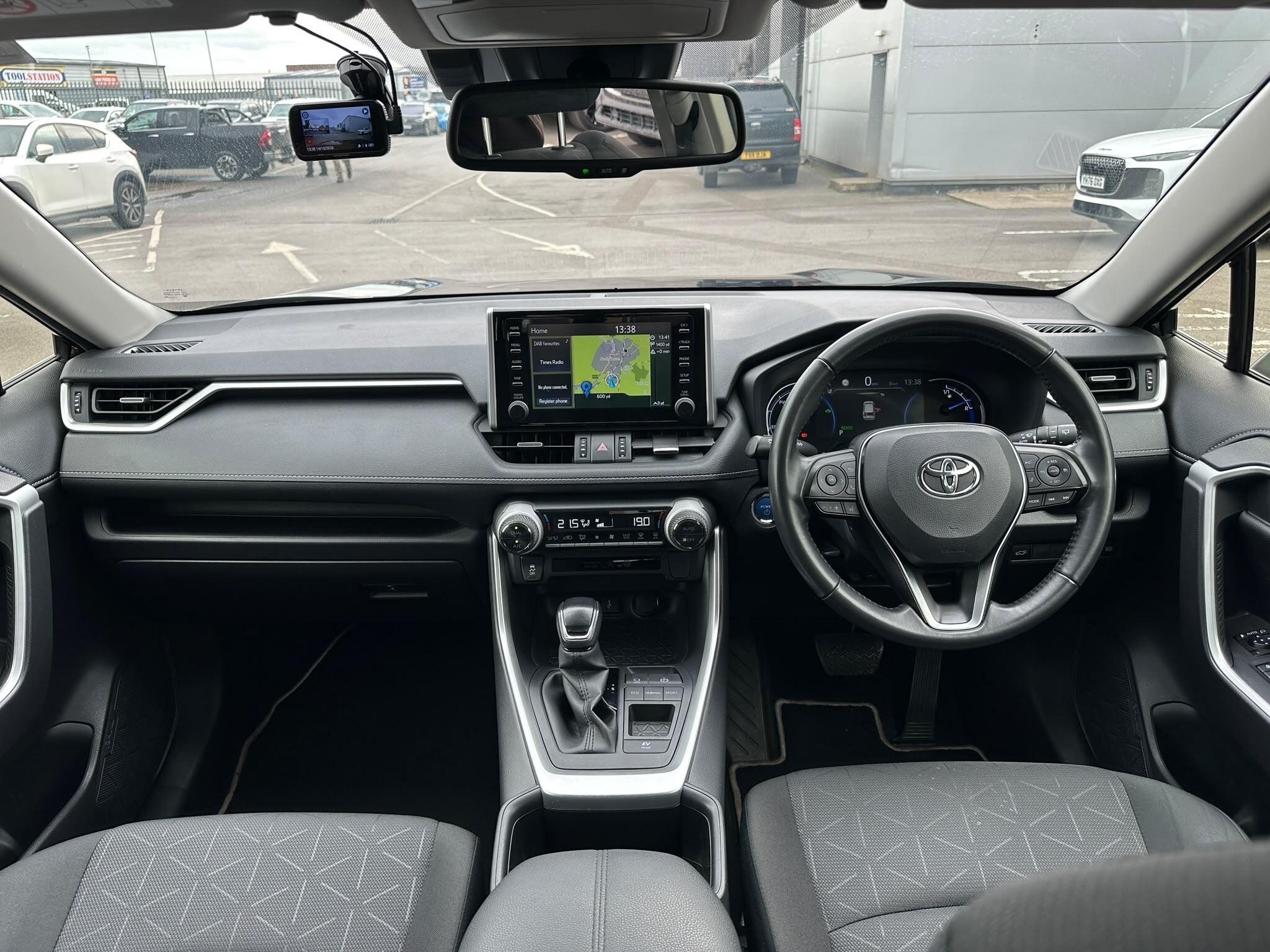 Main listing image - Toyota RAV4