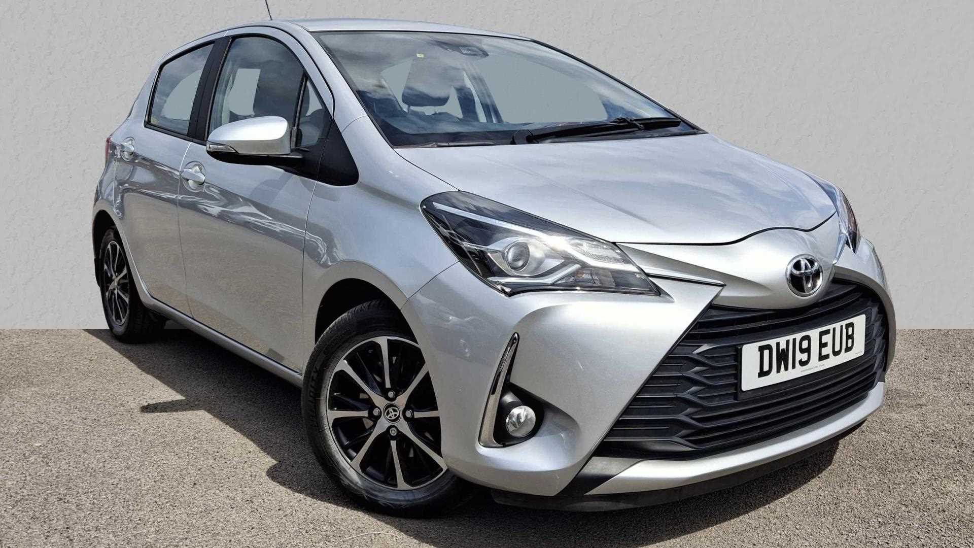 Main listing image - Toyota Yaris