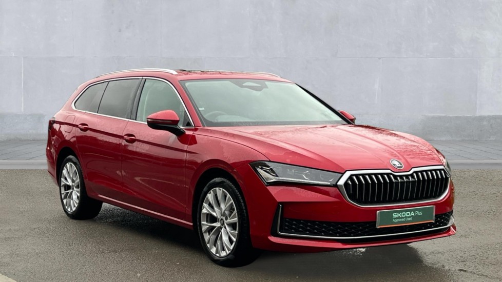 Main listing image - Skoda Superb Estate