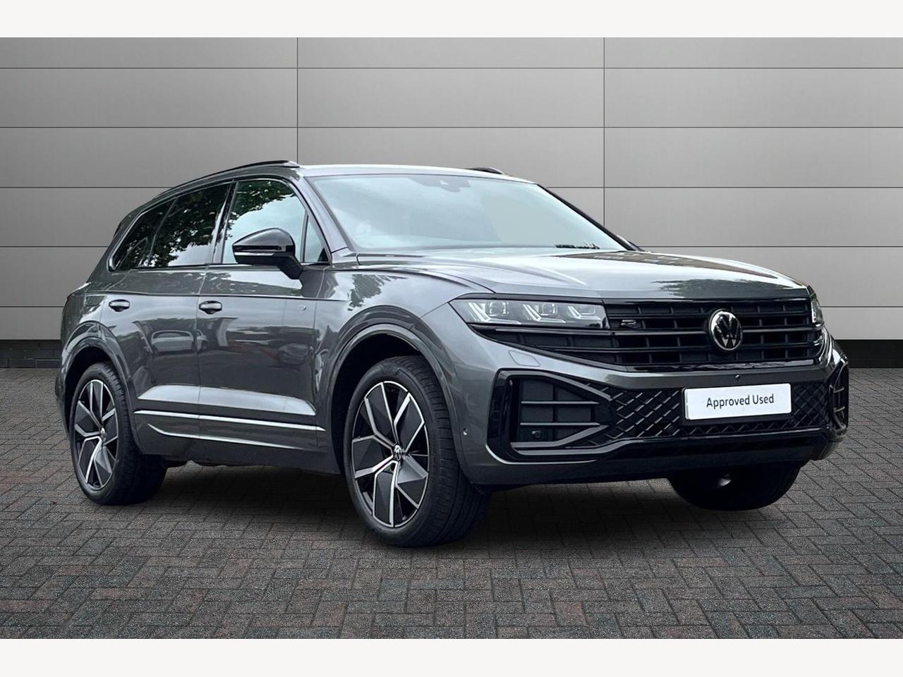 Main listing image - Volkswagen Touareg