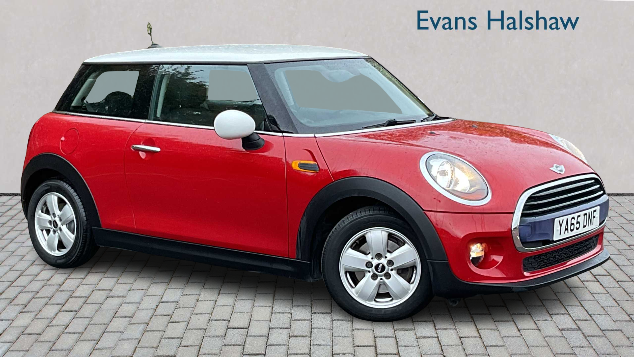 Main listing image - MINI Hatchback