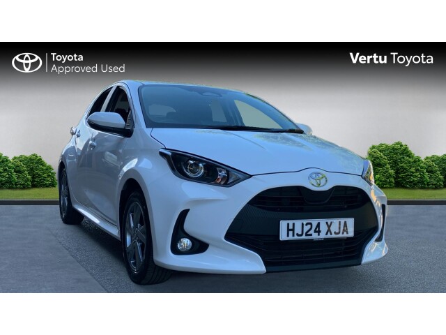 Main listing image - Toyota Yaris