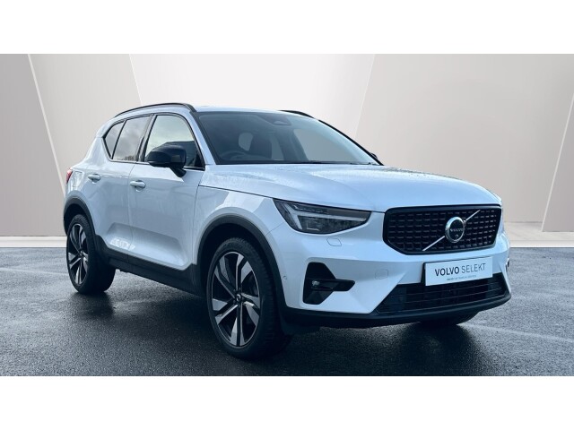 Main listing image - Volvo XC40
