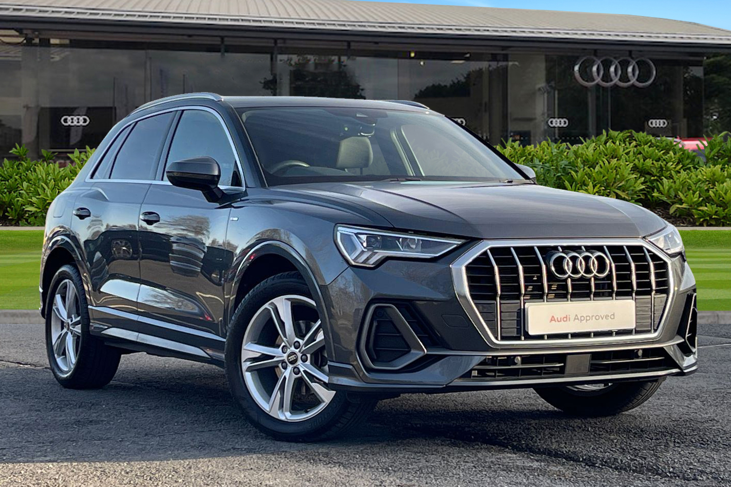 Main listing image - Audi Q3