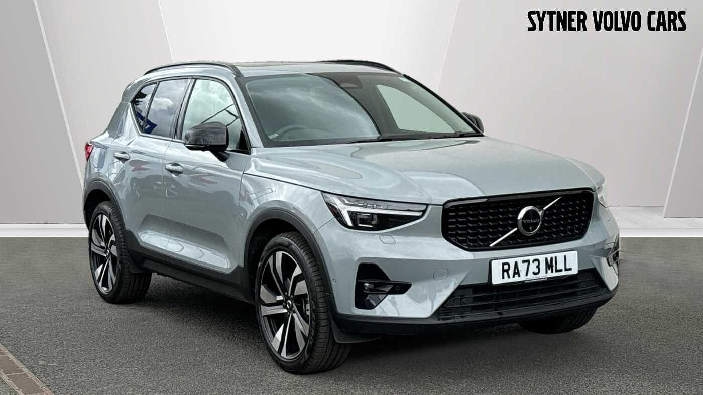 Main listing image - Volvo XC40