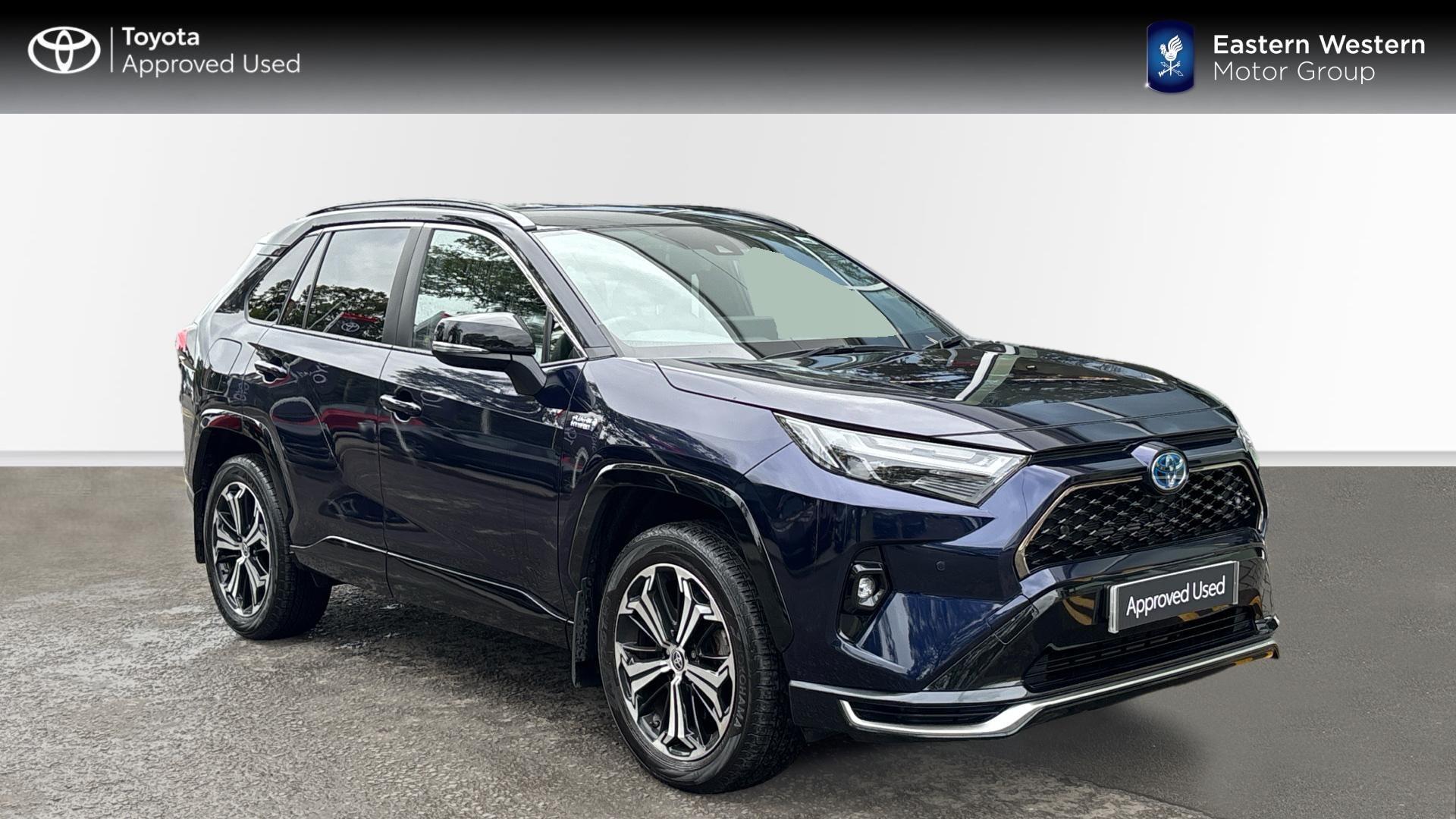 Main listing image - Toyota RAV4