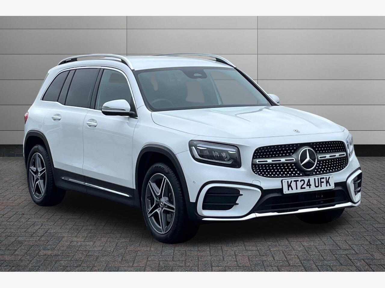 Main listing image - Mercedes-Benz GLB