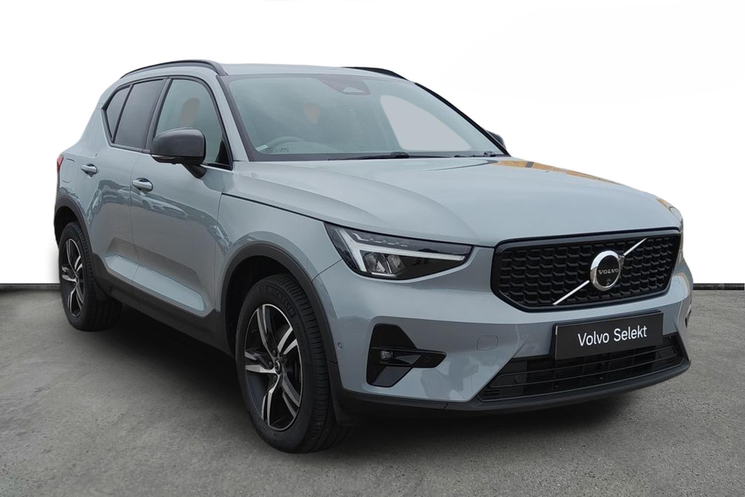 Main listing image - Volvo XC40
