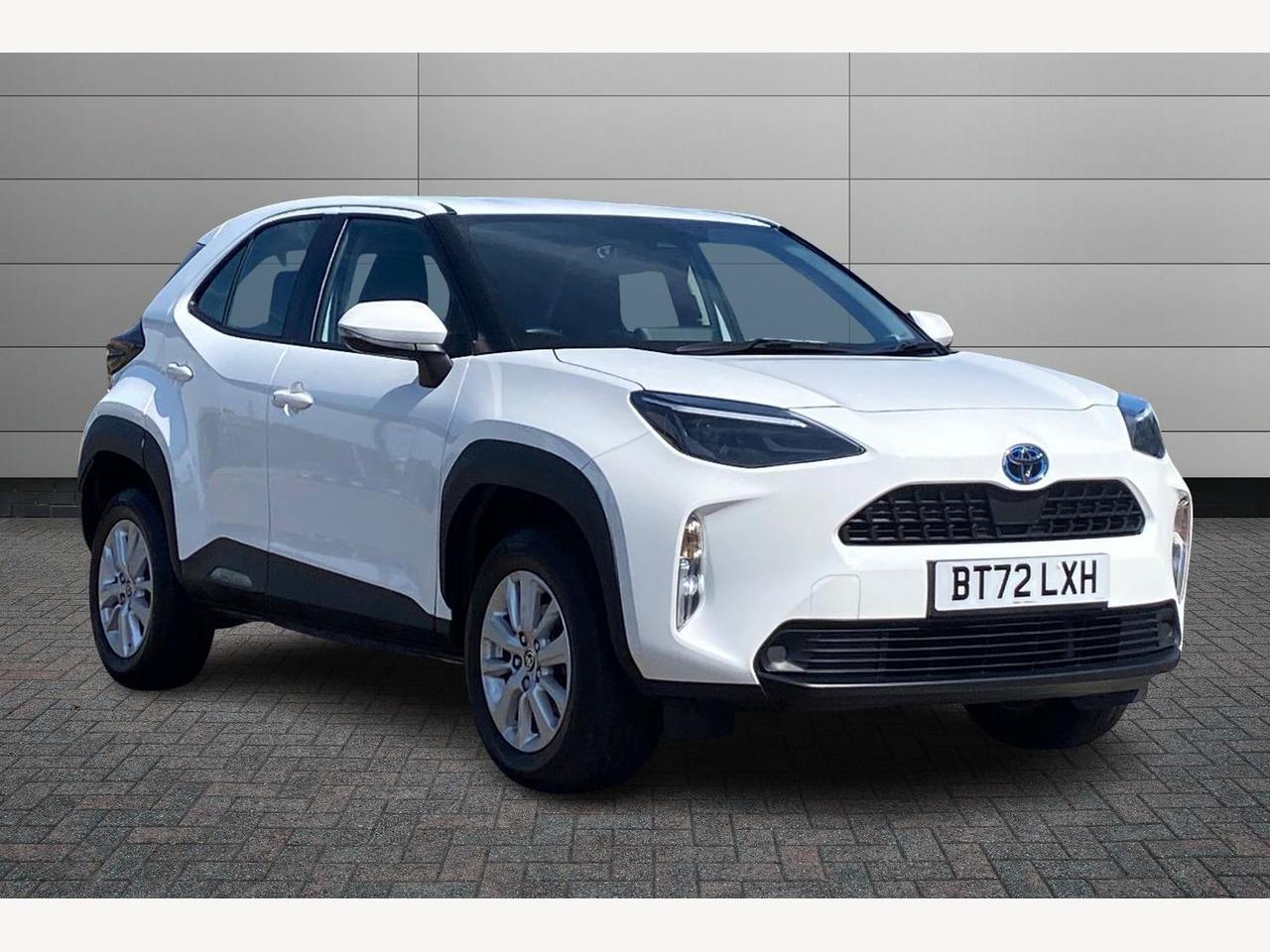 Main listing image - Toyota Yaris Cross