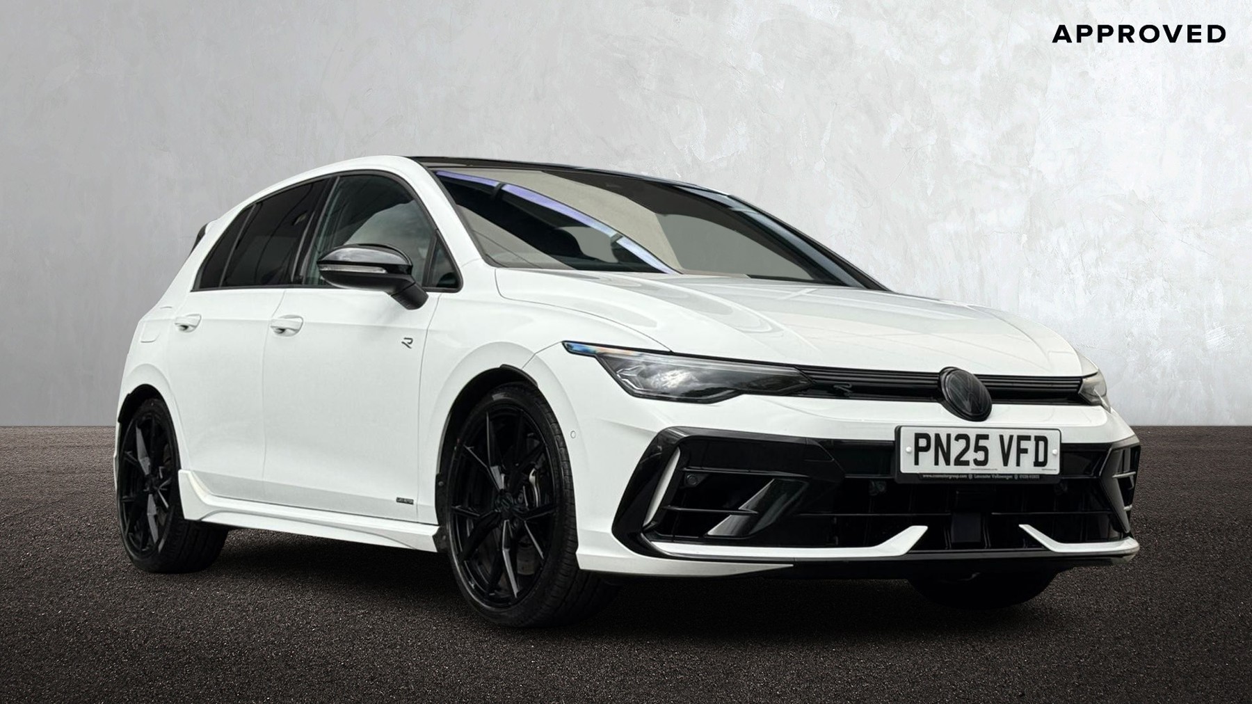 Main listing image - Volkswagen Golf R