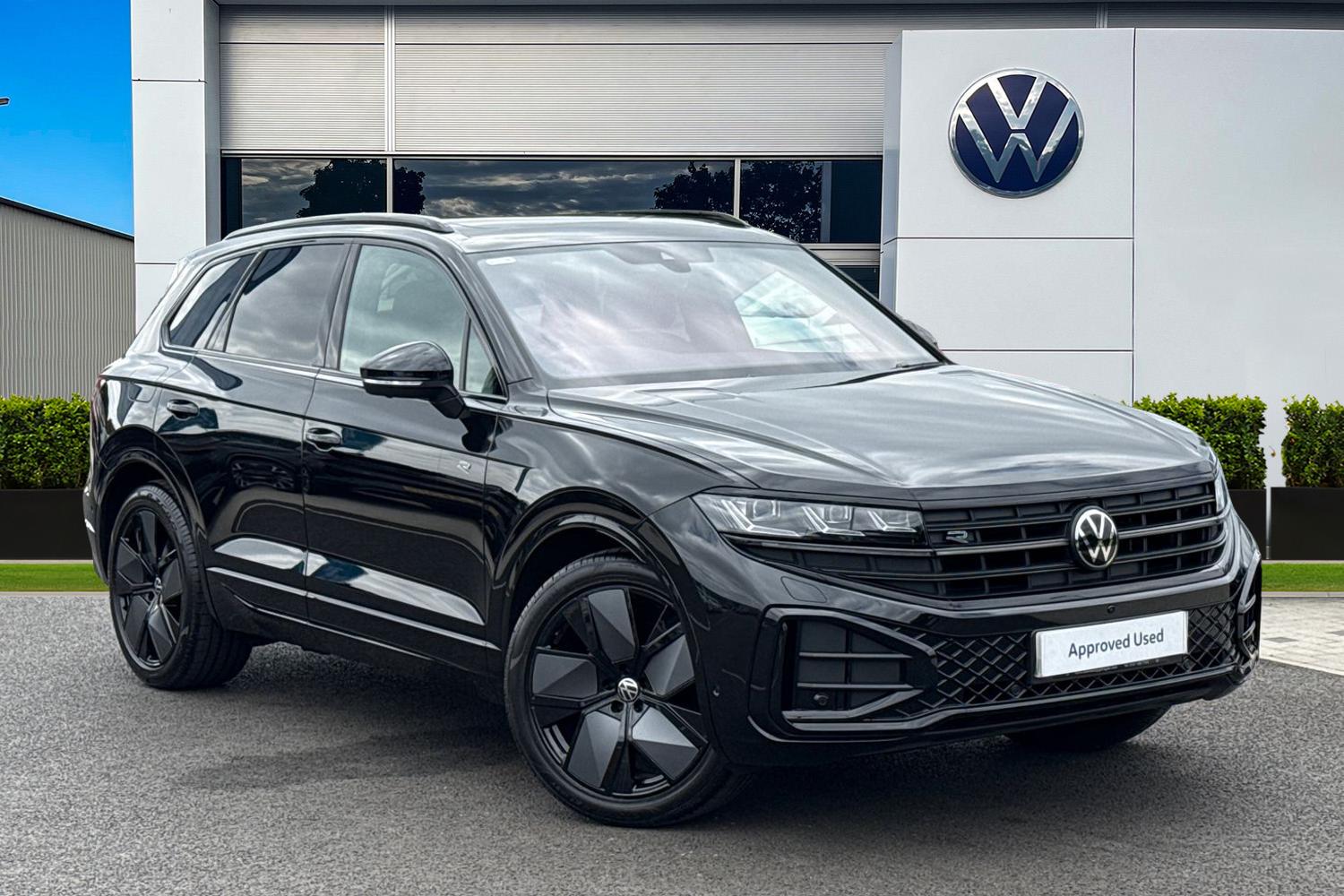 Main listing image - Volkswagen Touareg