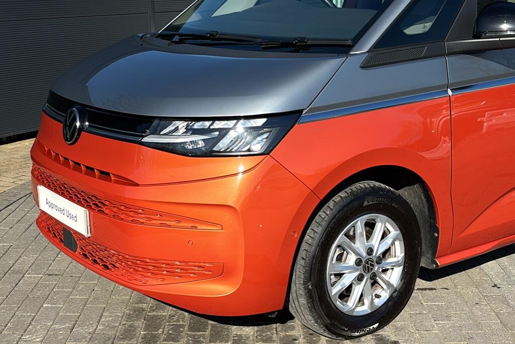 Main listing image - Volkswagen Multivan