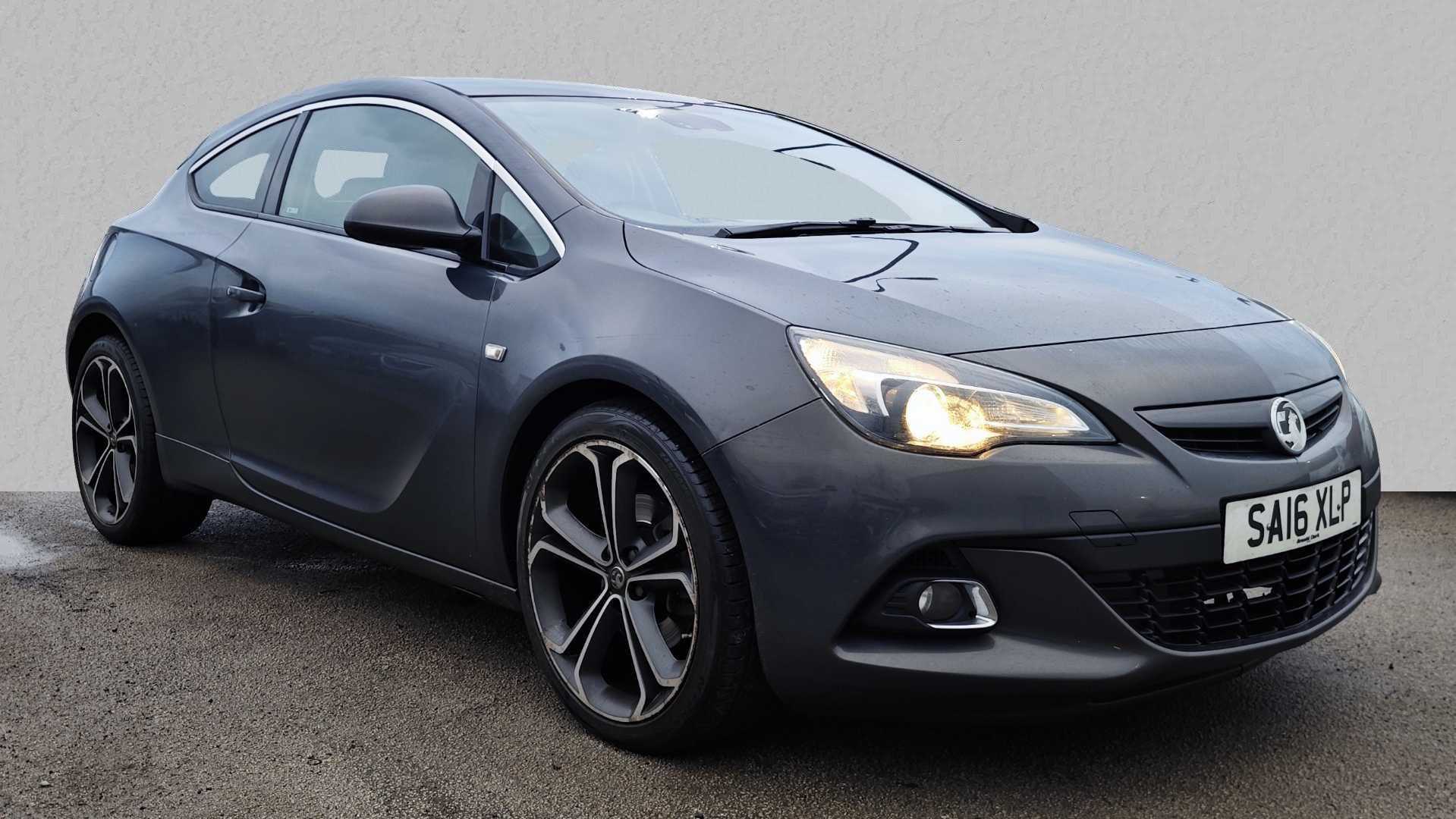 Main listing image - Vauxhall GTC