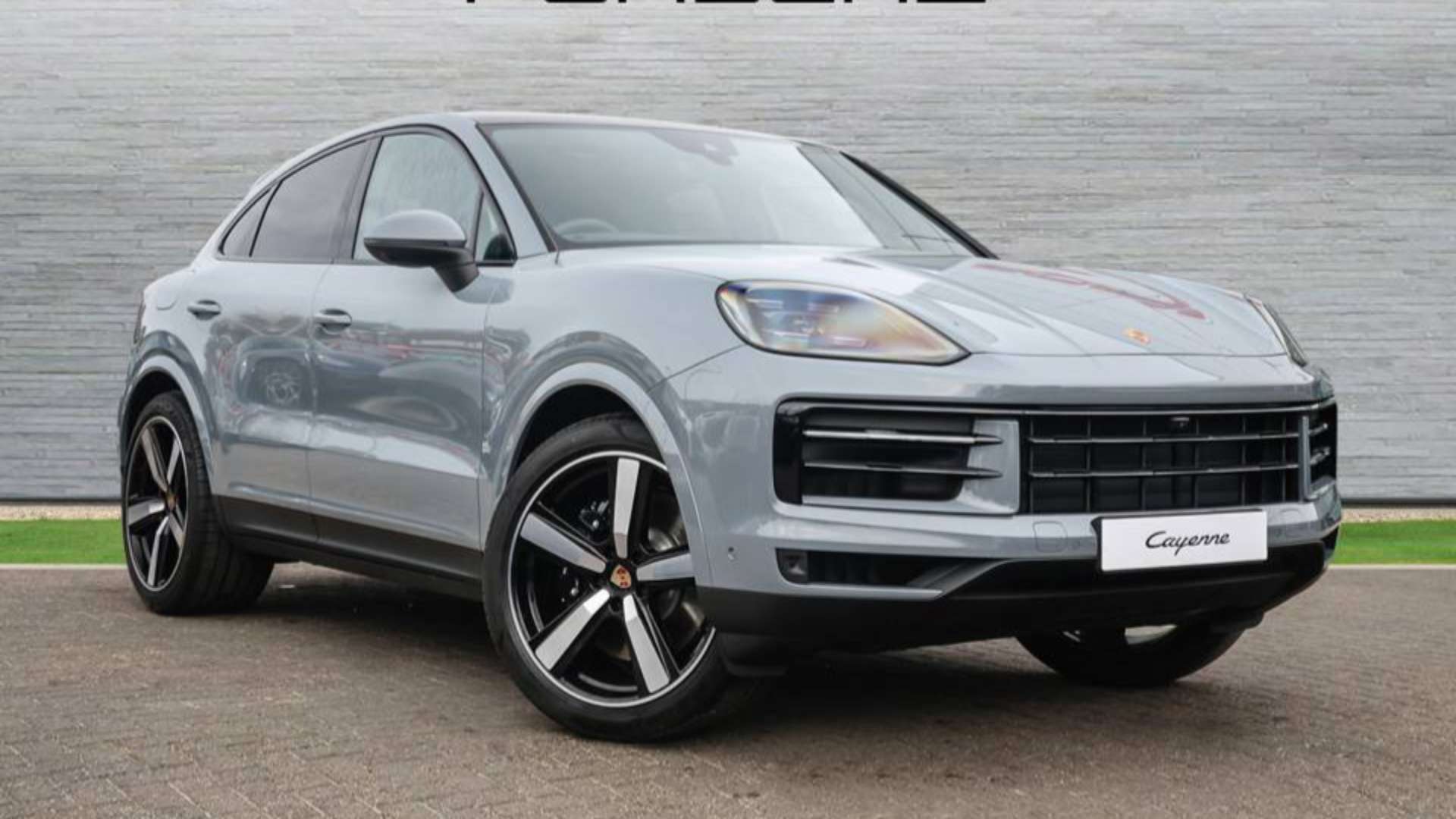 Main listing image - Porsche Cayenne
