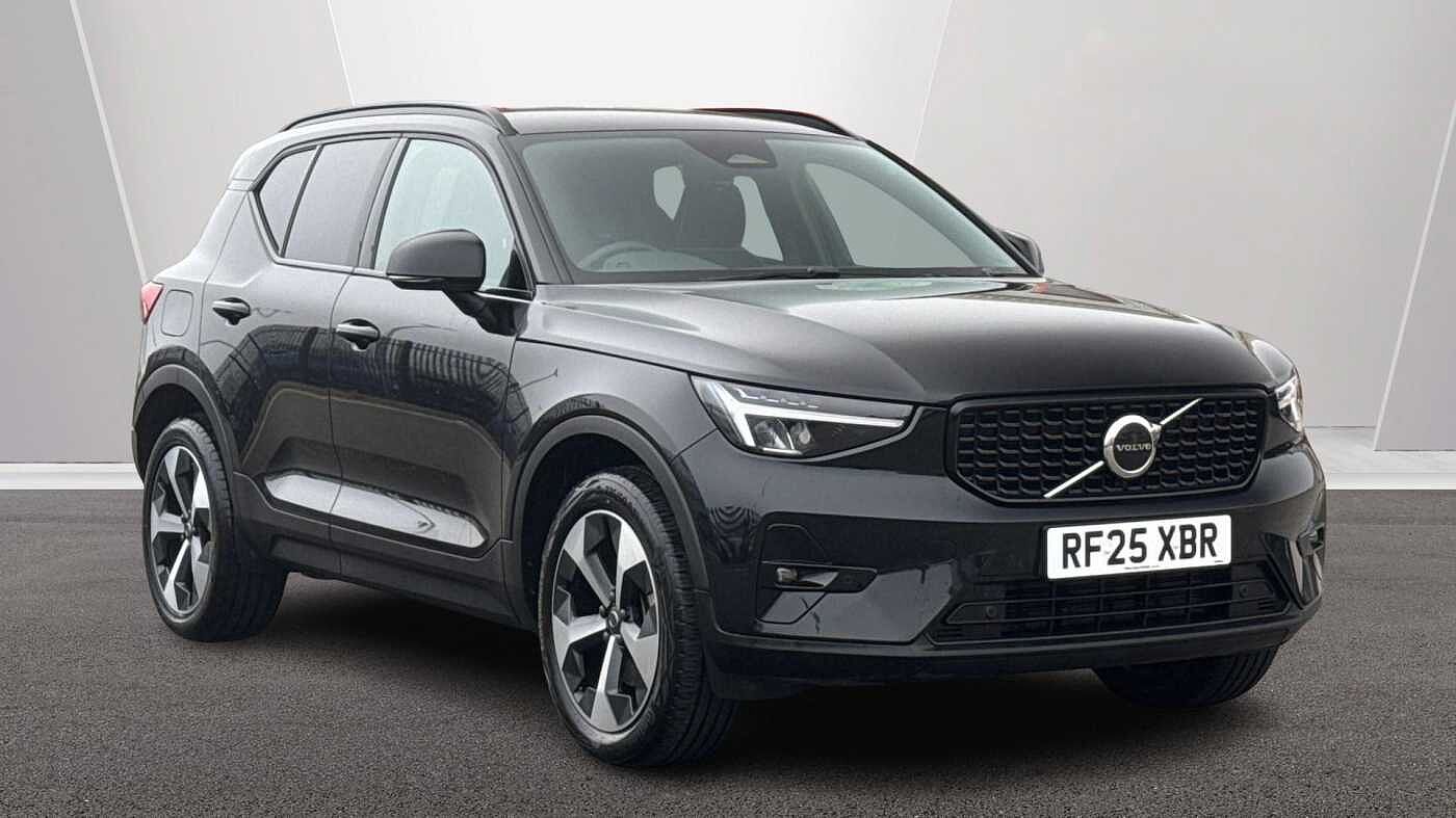 Main listing image - Volvo XC40