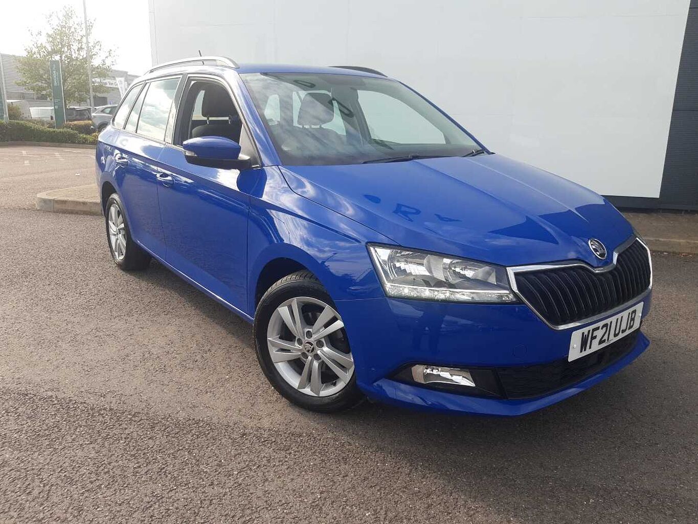 Main listing image - Skoda Fabia Estate