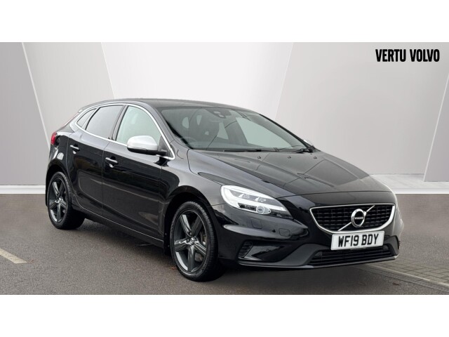 Main listing image - Volvo V40