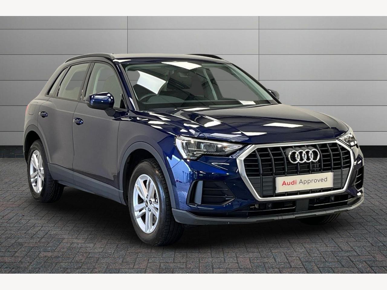 Main listing image - Audi Q3