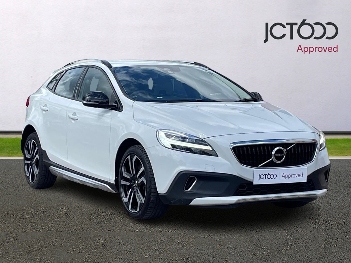 Main listing image - Volvo V40 Cross Country