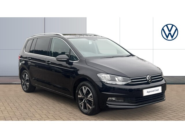 Main listing image - Volkswagen Touran