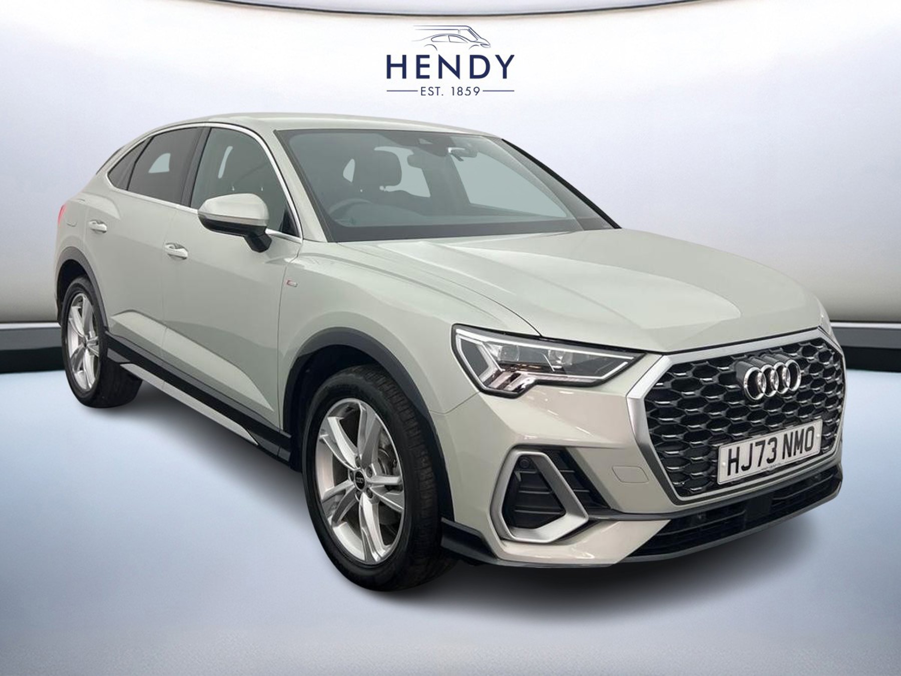 Main listing image - Audi Q3