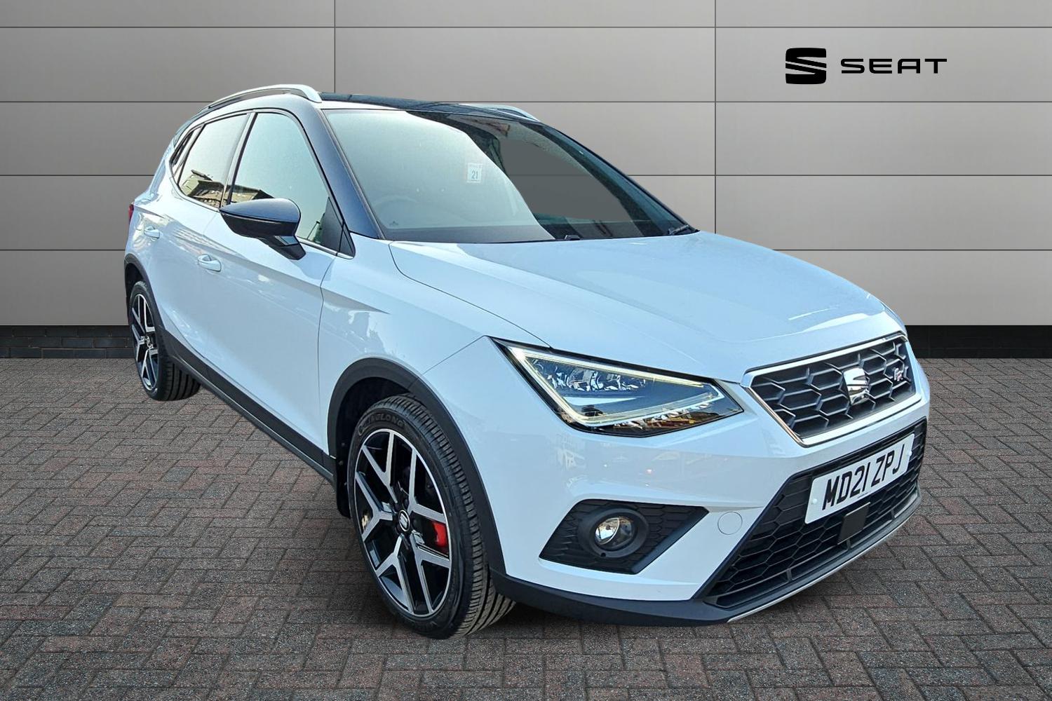 Main listing image - SEAT Arona
