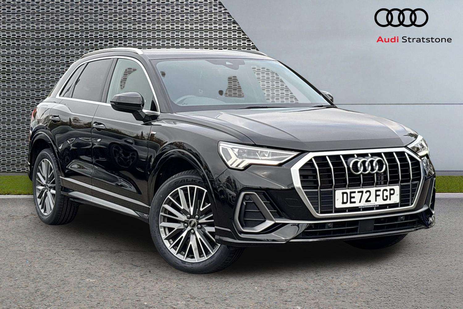 Main listing image - Audi Q3