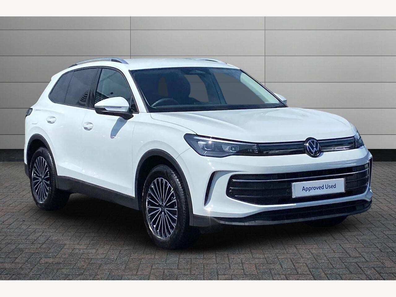 Main listing image - Volkswagen Tiguan