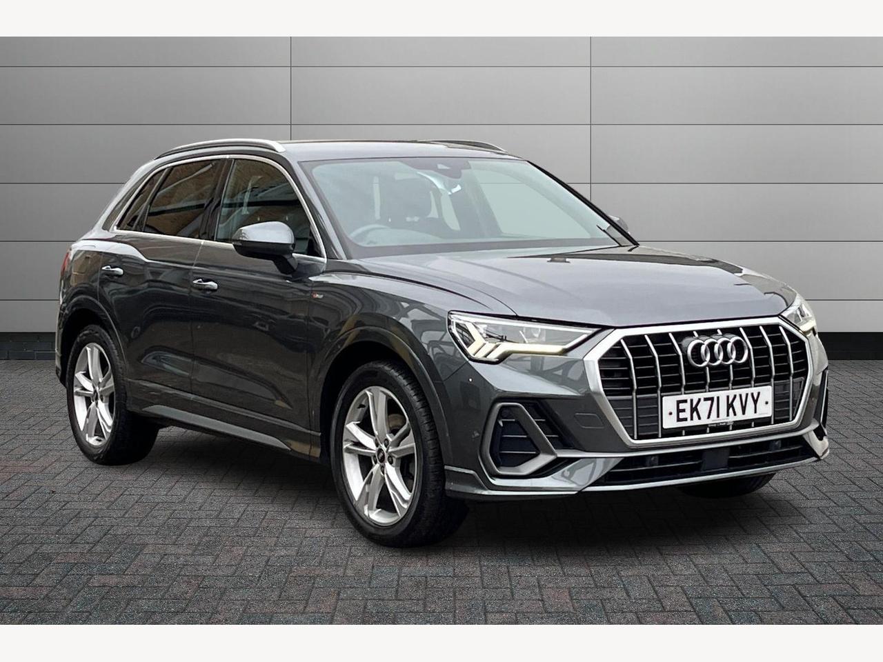 Main listing image - Audi Q3