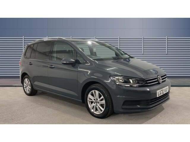 Main listing image - Volkswagen Touran