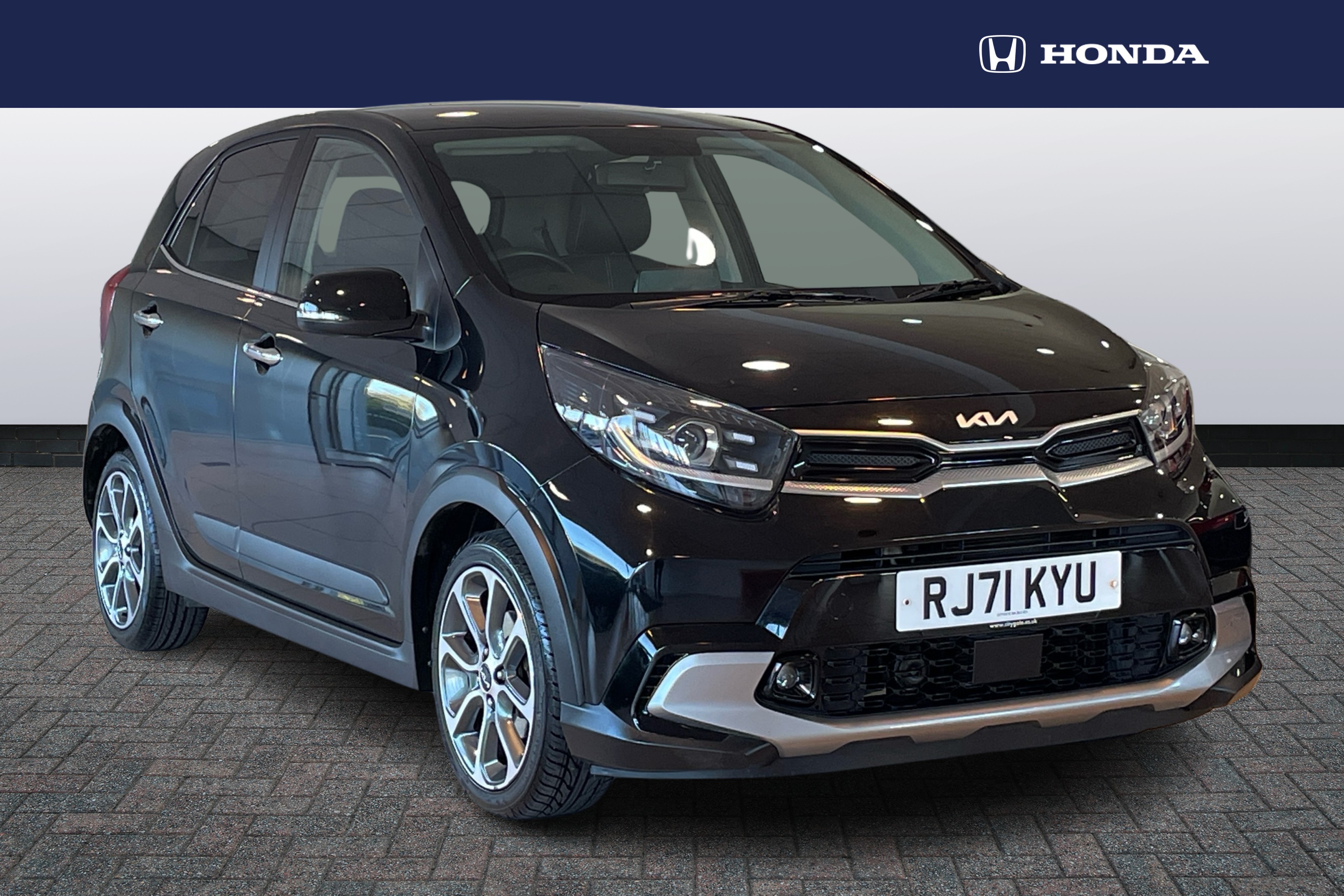 Main listing image - Kia Picanto