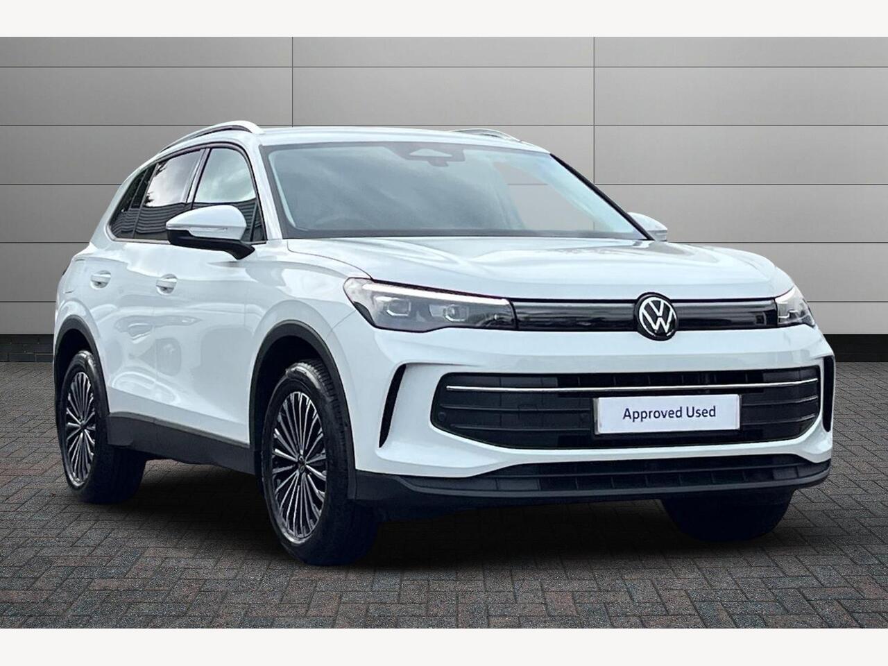 Main listing image - Volkswagen Tiguan