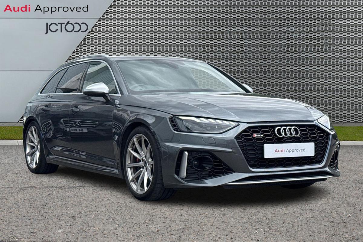 Main listing image - Audi RS4