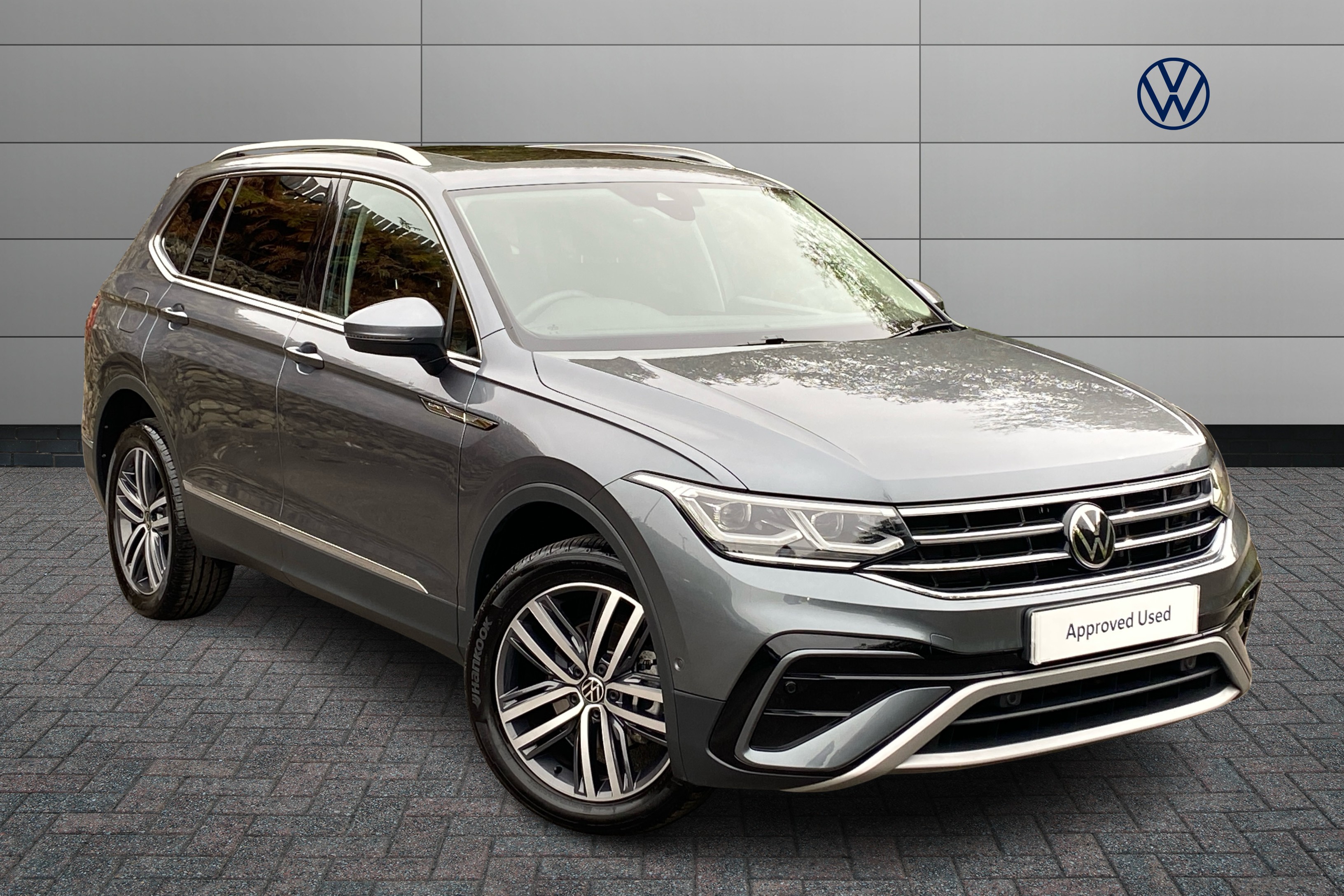 Main listing image - Volkswagen Tiguan Allspace