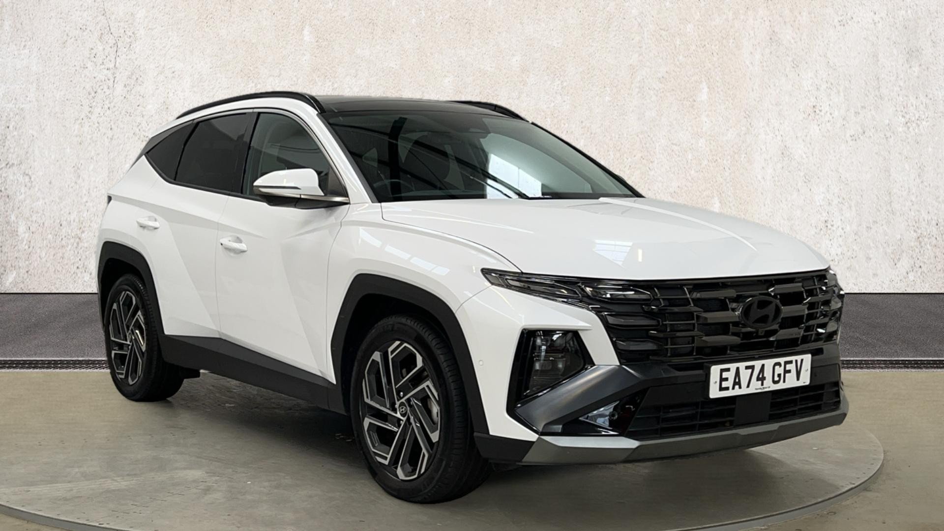 Main listing image - Hyundai Tucson
