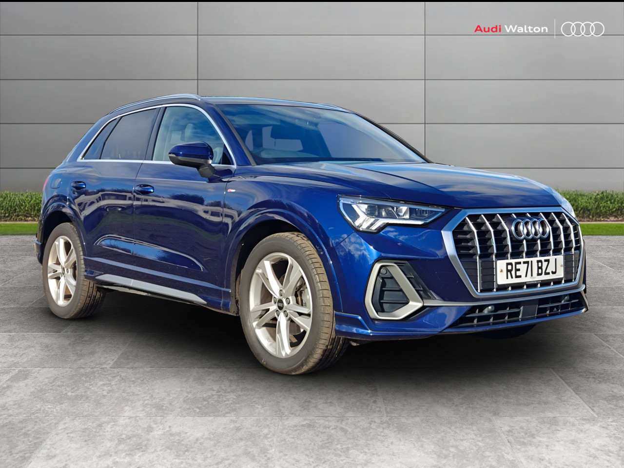 Main listing image - Audi Q3