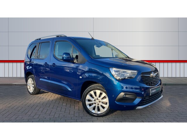 Main listing image - Vauxhall Combo Life