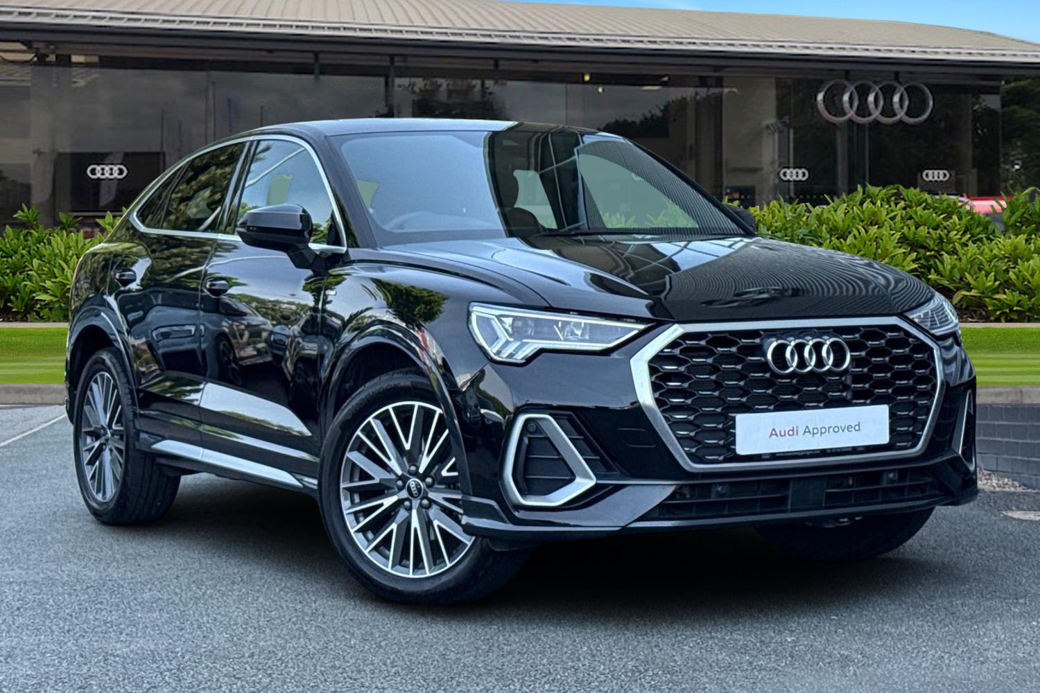 Main listing image - Audi Q3