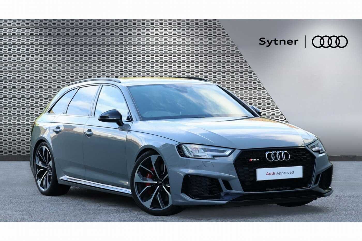 Main listing image - Audi RS4