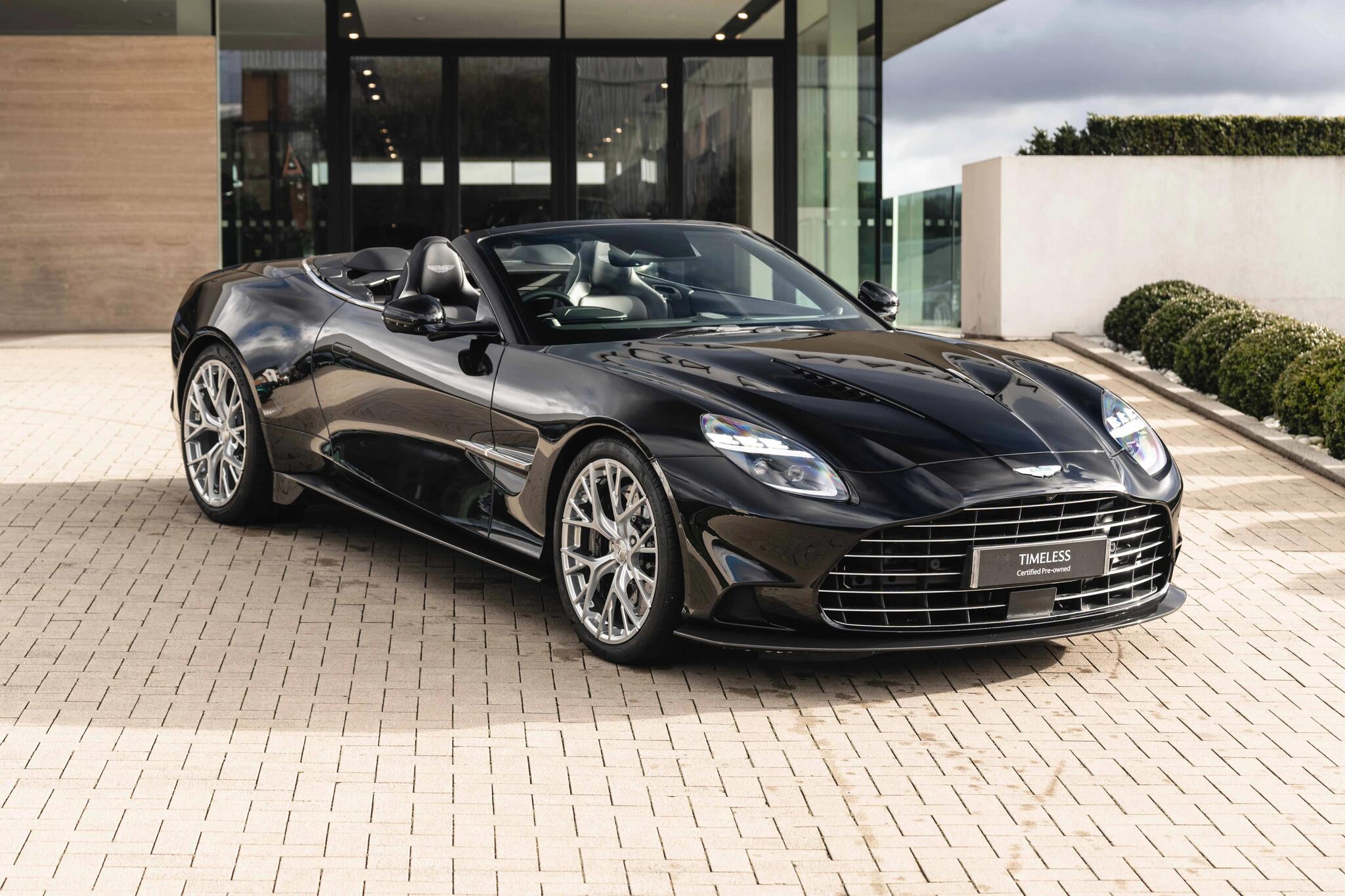 Main listing image - Aston Martin Vanquish
