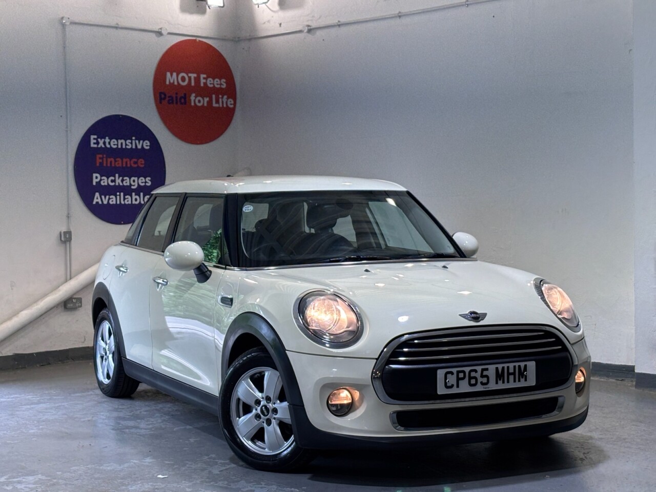 Main listing image - MINI Hatchback 5dr