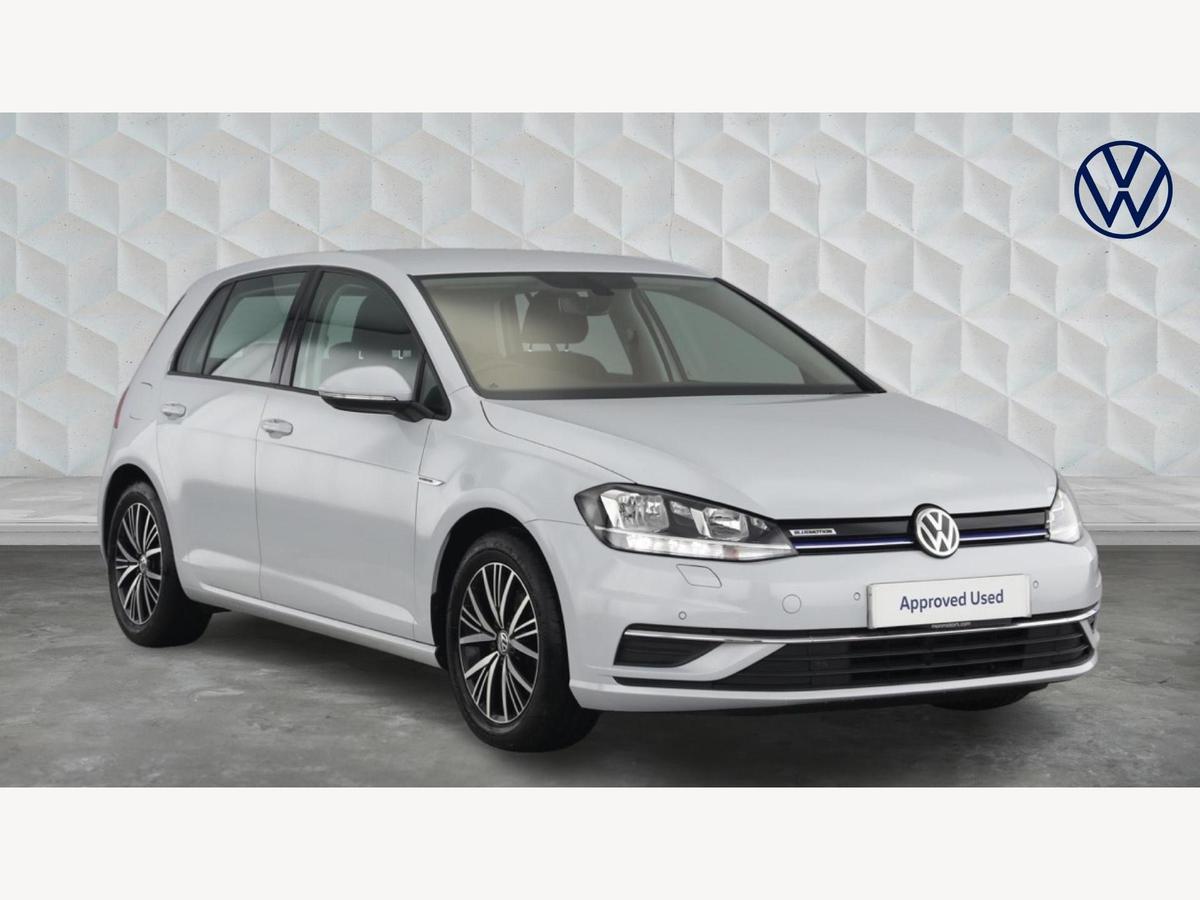 Main listing image - Volkswagen Golf