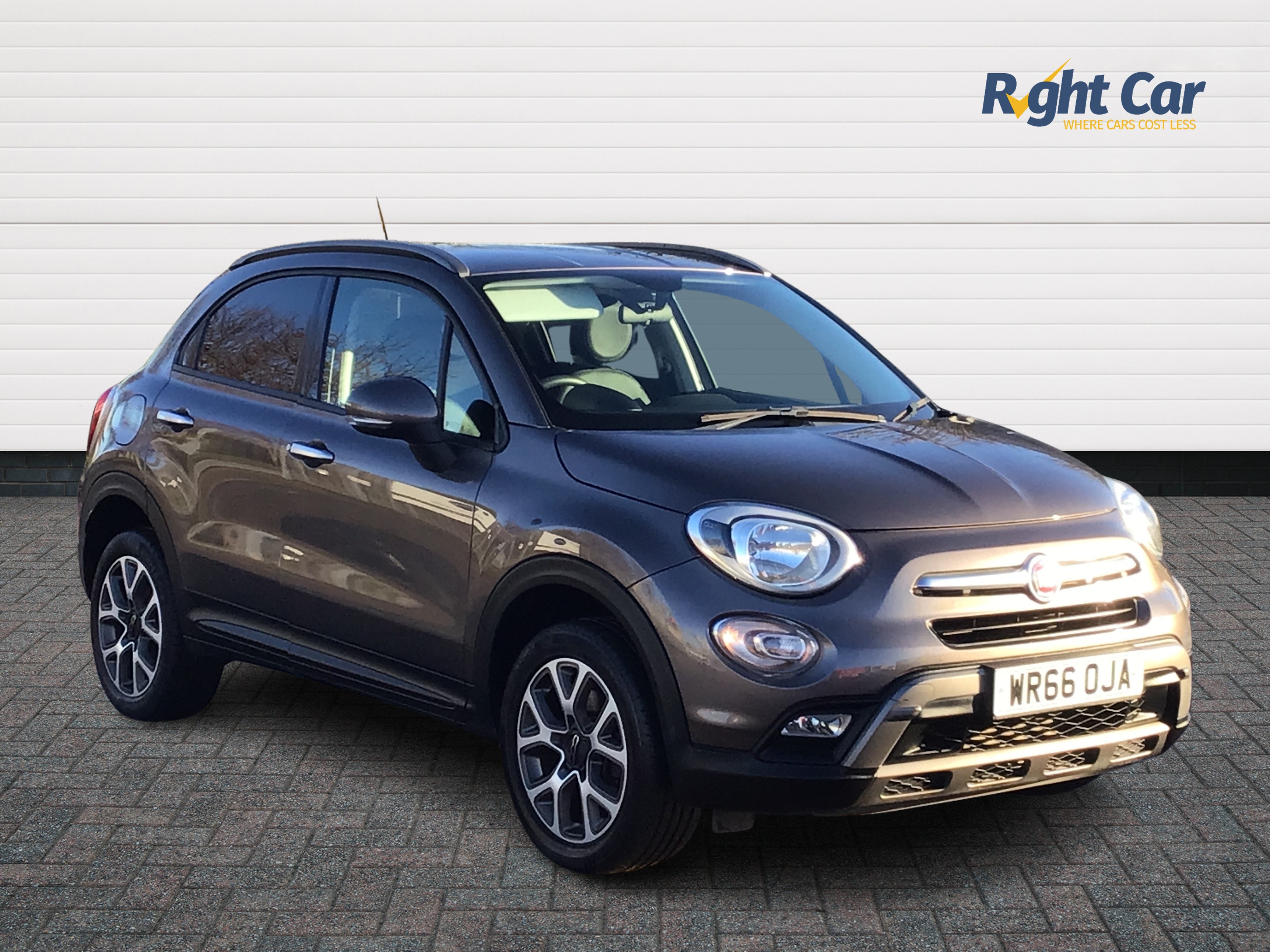 Main listing image - Fiat 500X