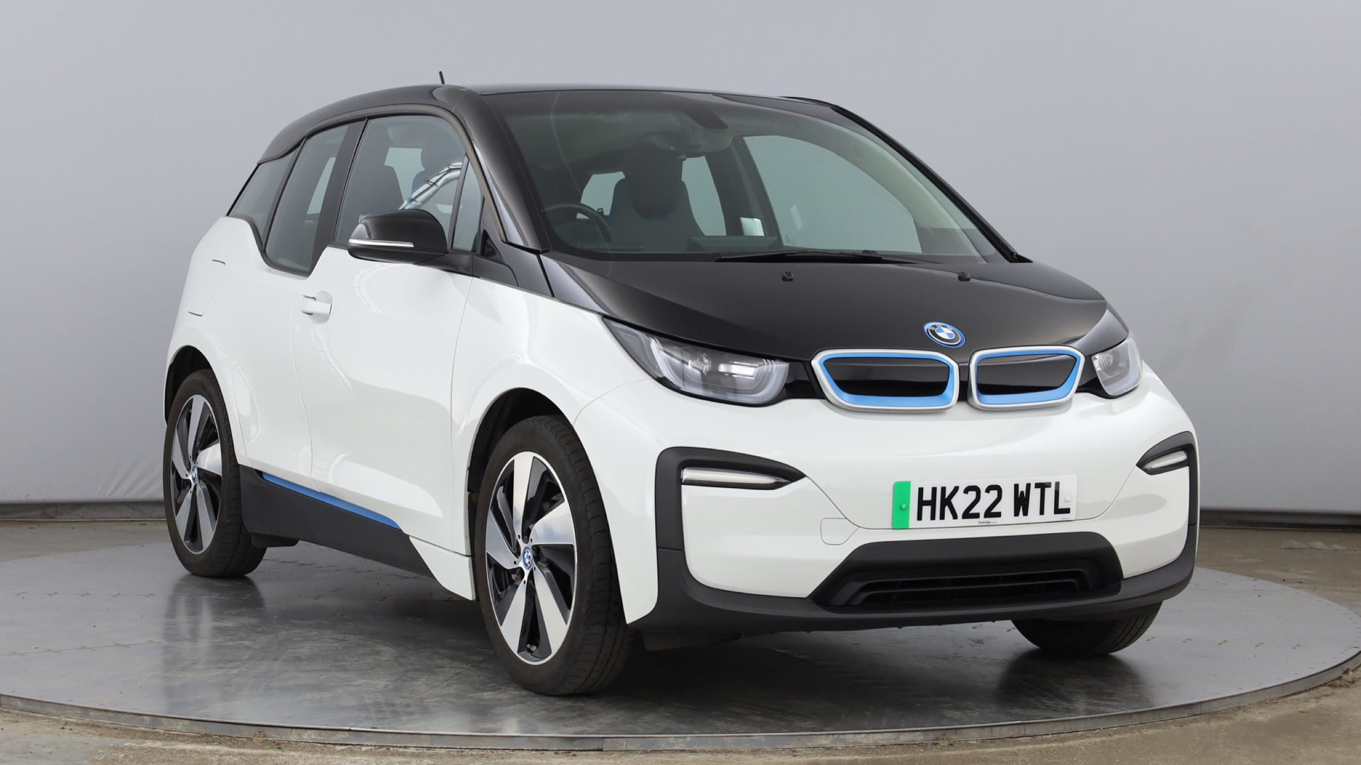 Main listing image - BMW i3