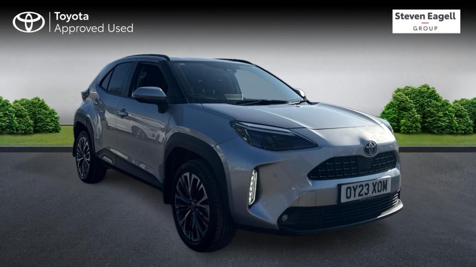 Main listing image - Toyota Yaris Cross