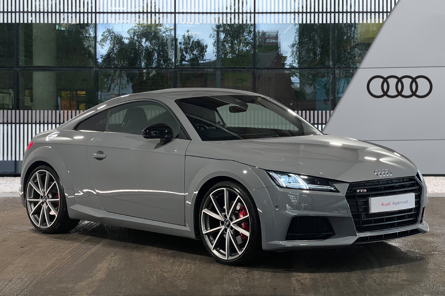 Main listing image - Audi TT S