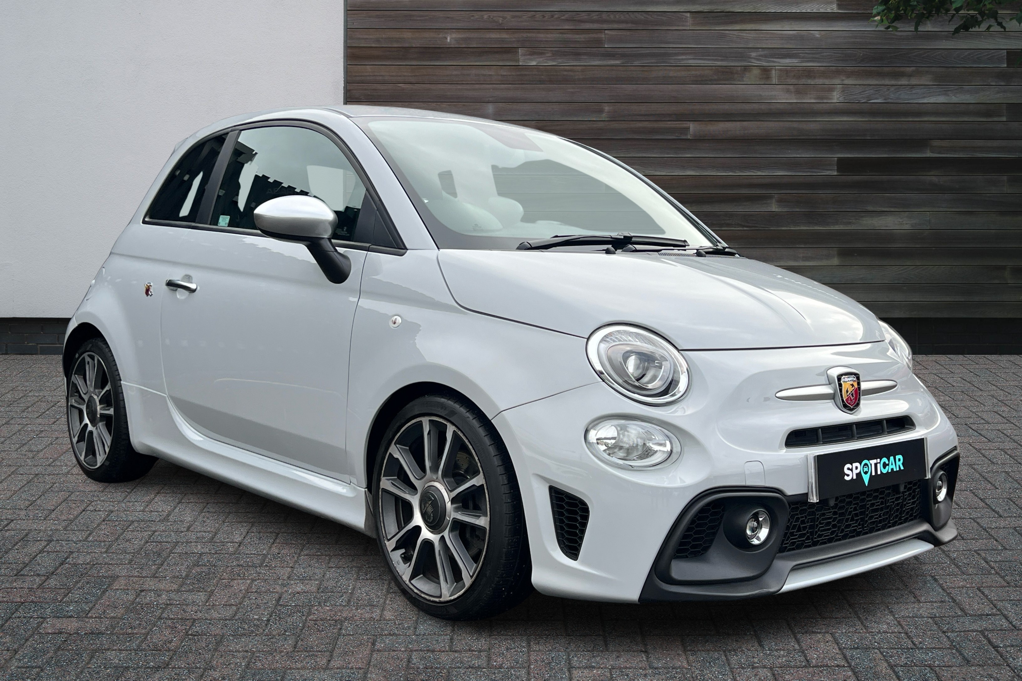 Main listing image - Abarth 595