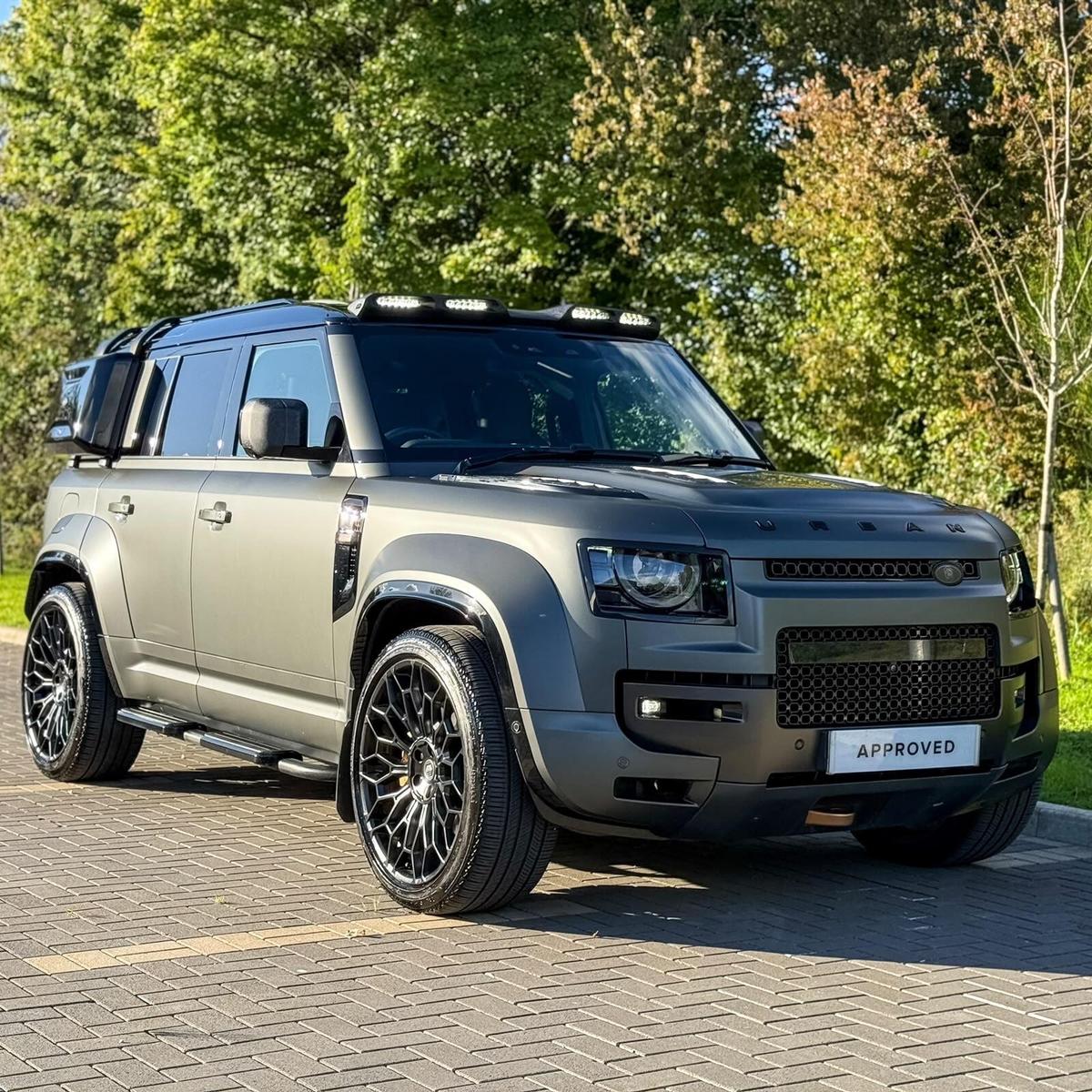 Main listing image - Land Rover Defender