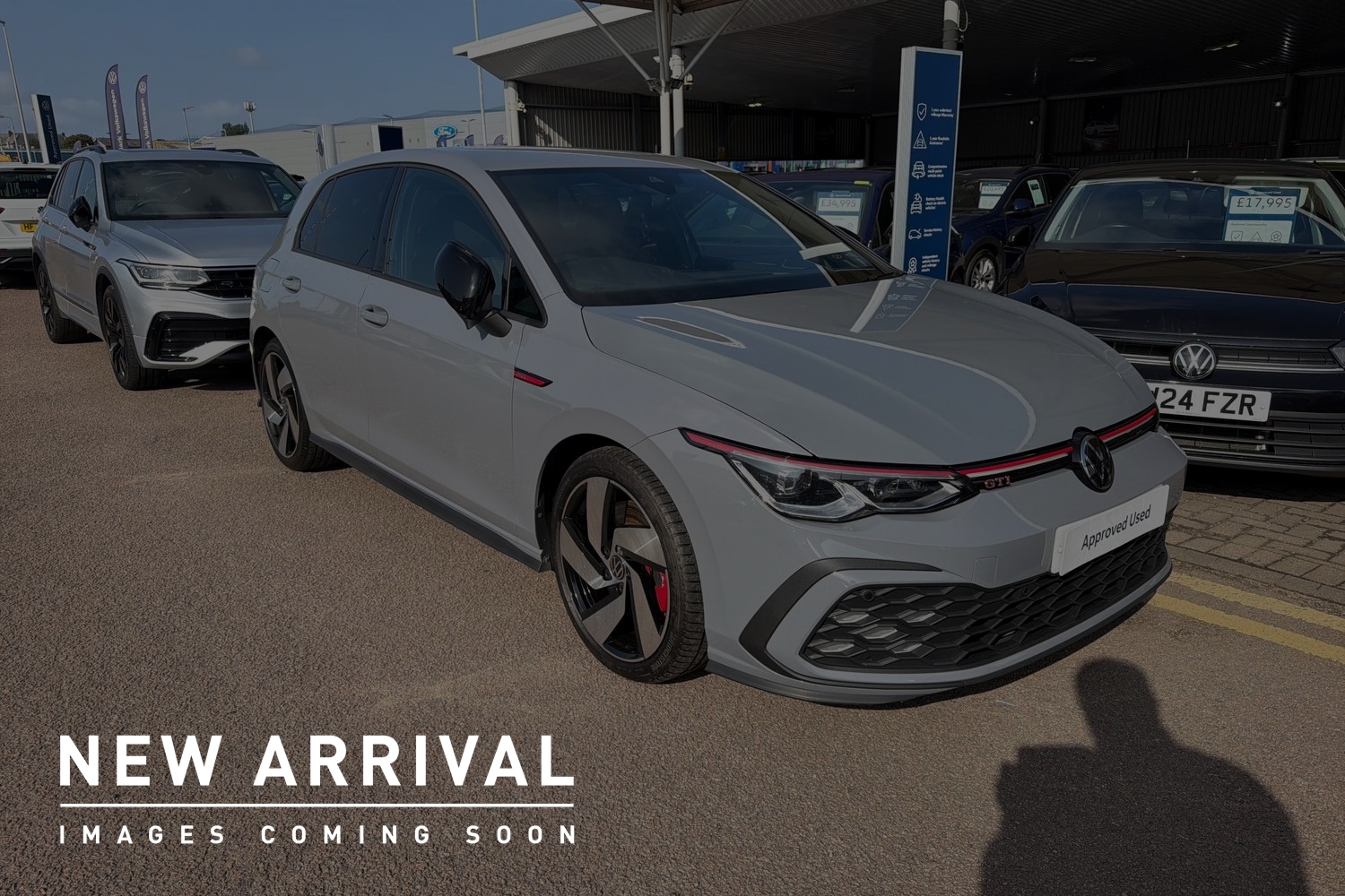 Main listing image - Volkswagen Golf
