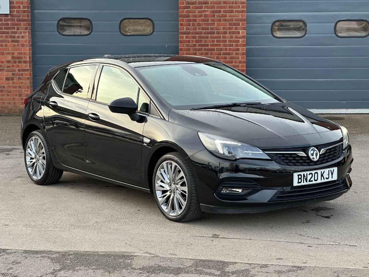 Main listing image - Vauxhall Astra